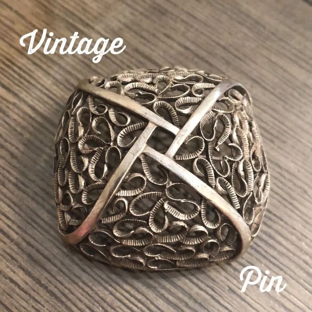 Vintage Silvertone Textured Filigree Square Pin